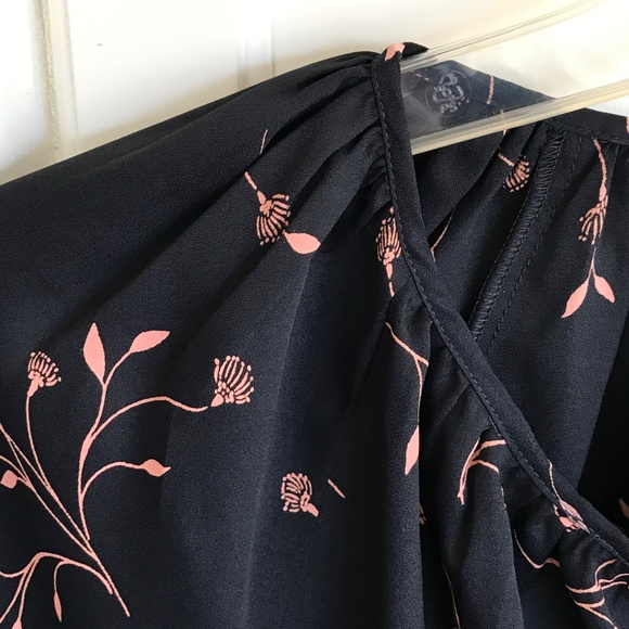 JOIE Floral Split Neck Blouse Black Pink Coral Top Women’s Size X-Large Size 1X - Picture 3 of 16